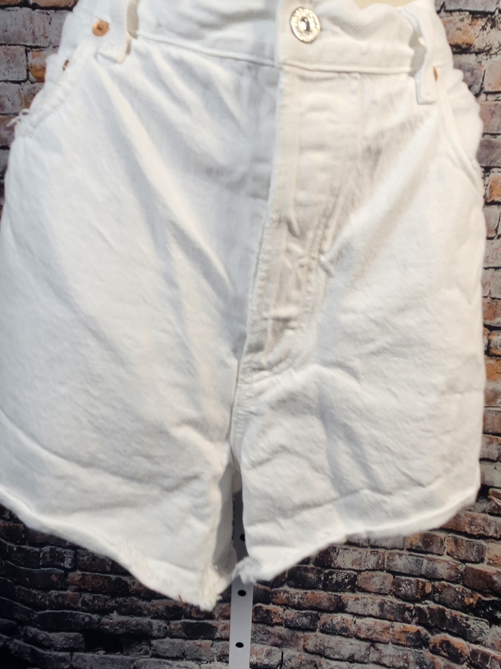 Citizens of Humanity Charlotte Denim Shorts White Raw Hem Size 34